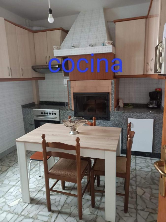פוברה דו קאראמינל Apartamentos Outeiro מראה חיצוני תמונה